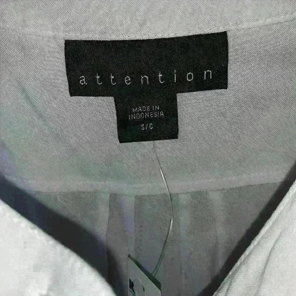 NWT Attention S/C V-Neck Sleeveless Blouse Top - Picture 2 of 5